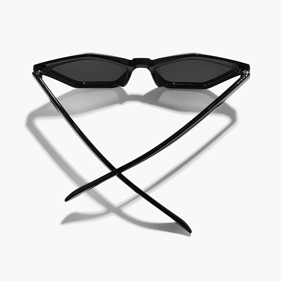 Retro Cat Eye Sunglasses – Vintage Style - Image 4